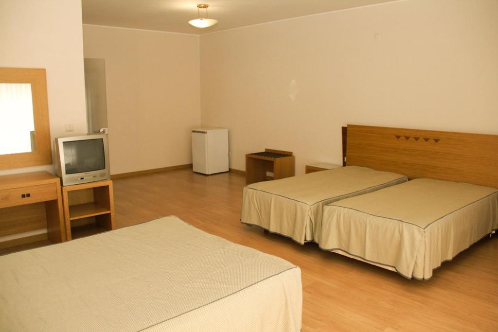 Hotel Chale ปาเรเดส ภายนอก รูปภาพ