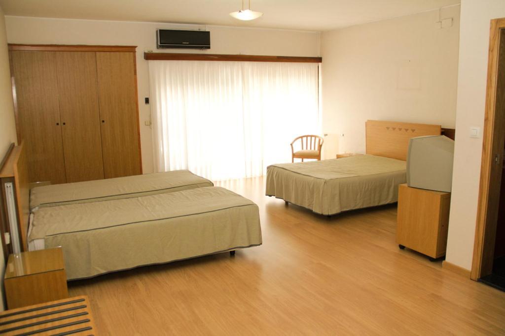 Hotel Chale ปาเรเดส ภายนอก รูปภาพ