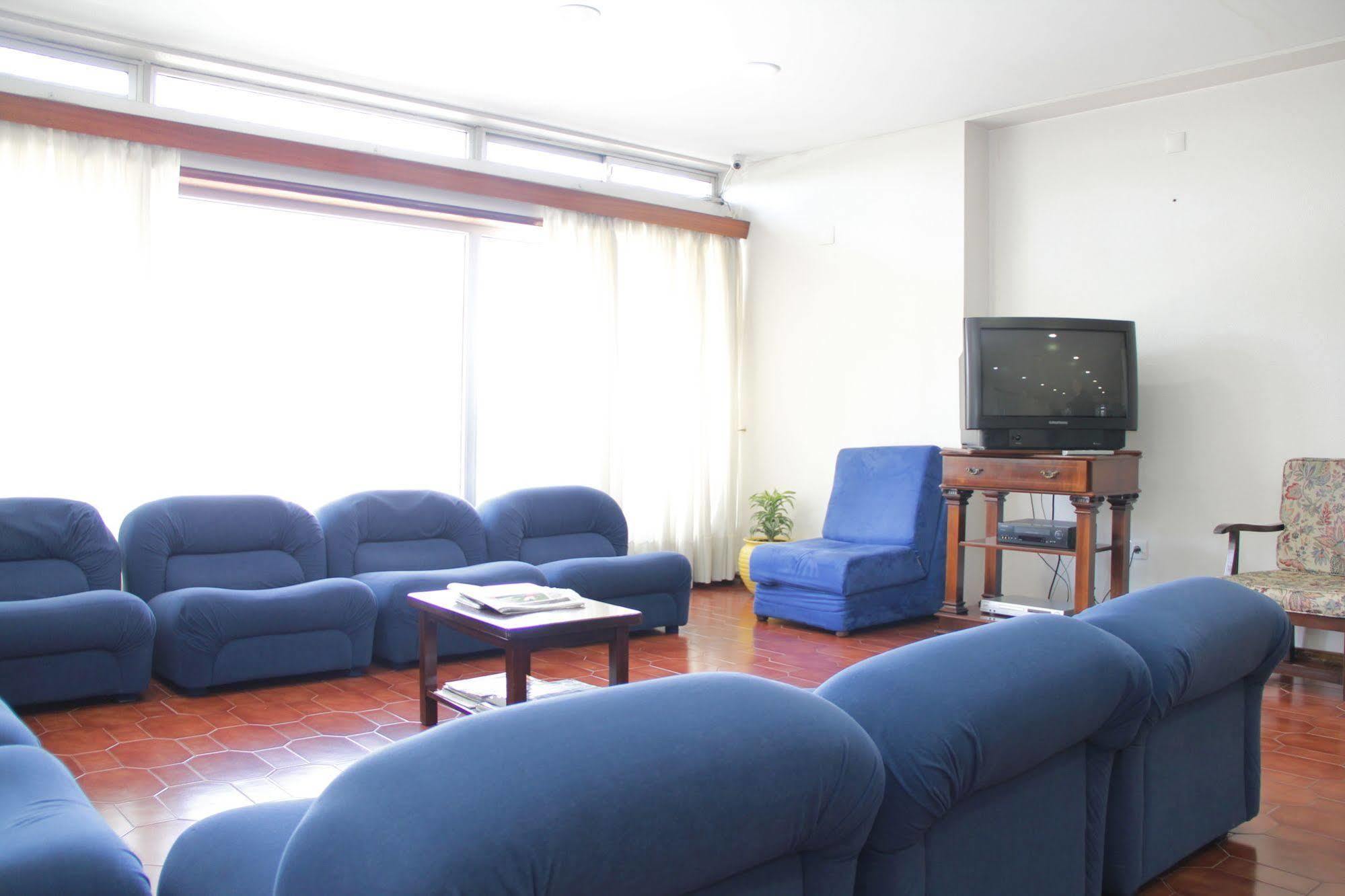 Hotel Chale ปาเรเดส ภายนอก รูปภาพ
