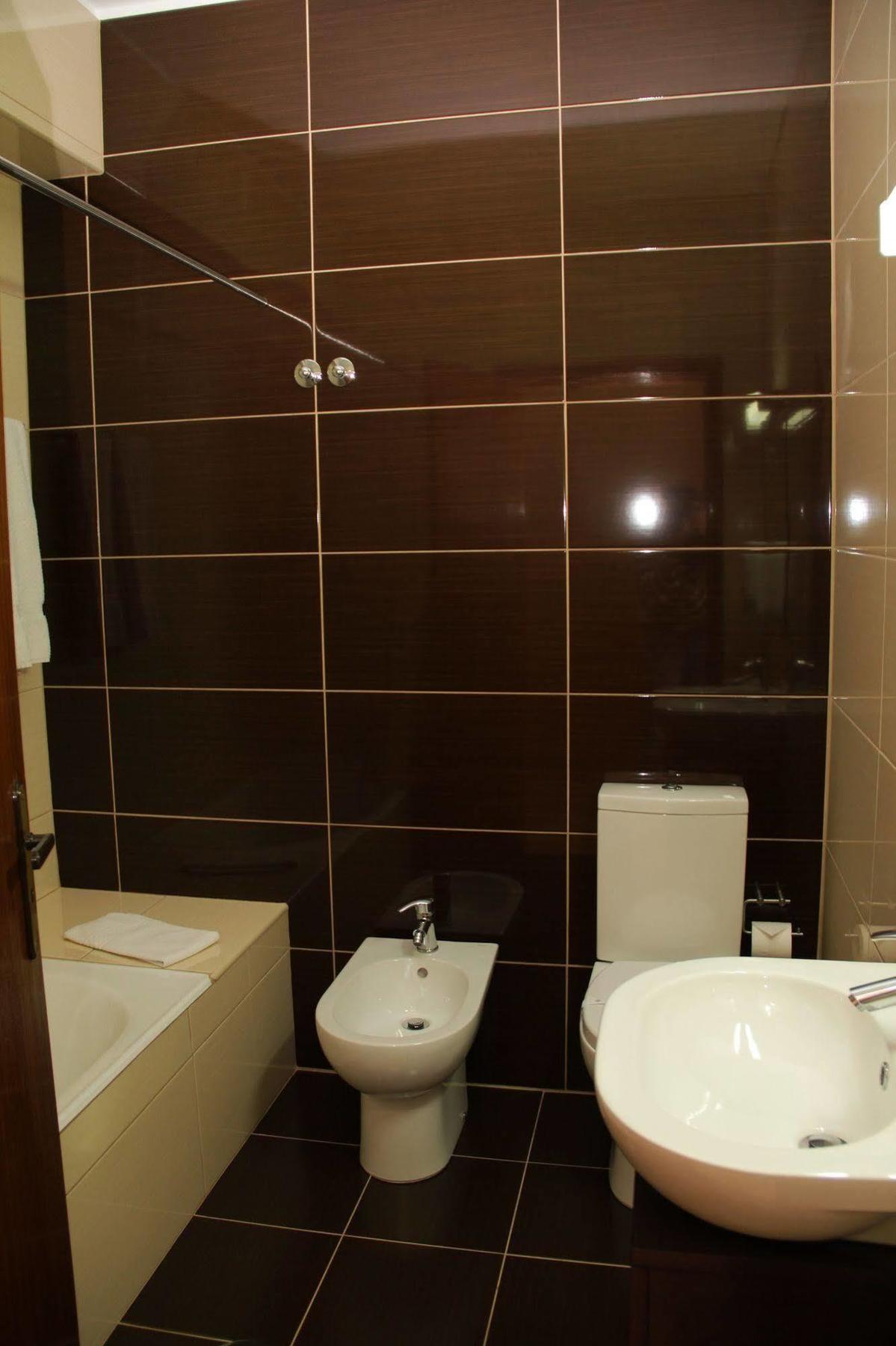 Hotel Chale ปาเรเดส ภายนอก รูปภาพ